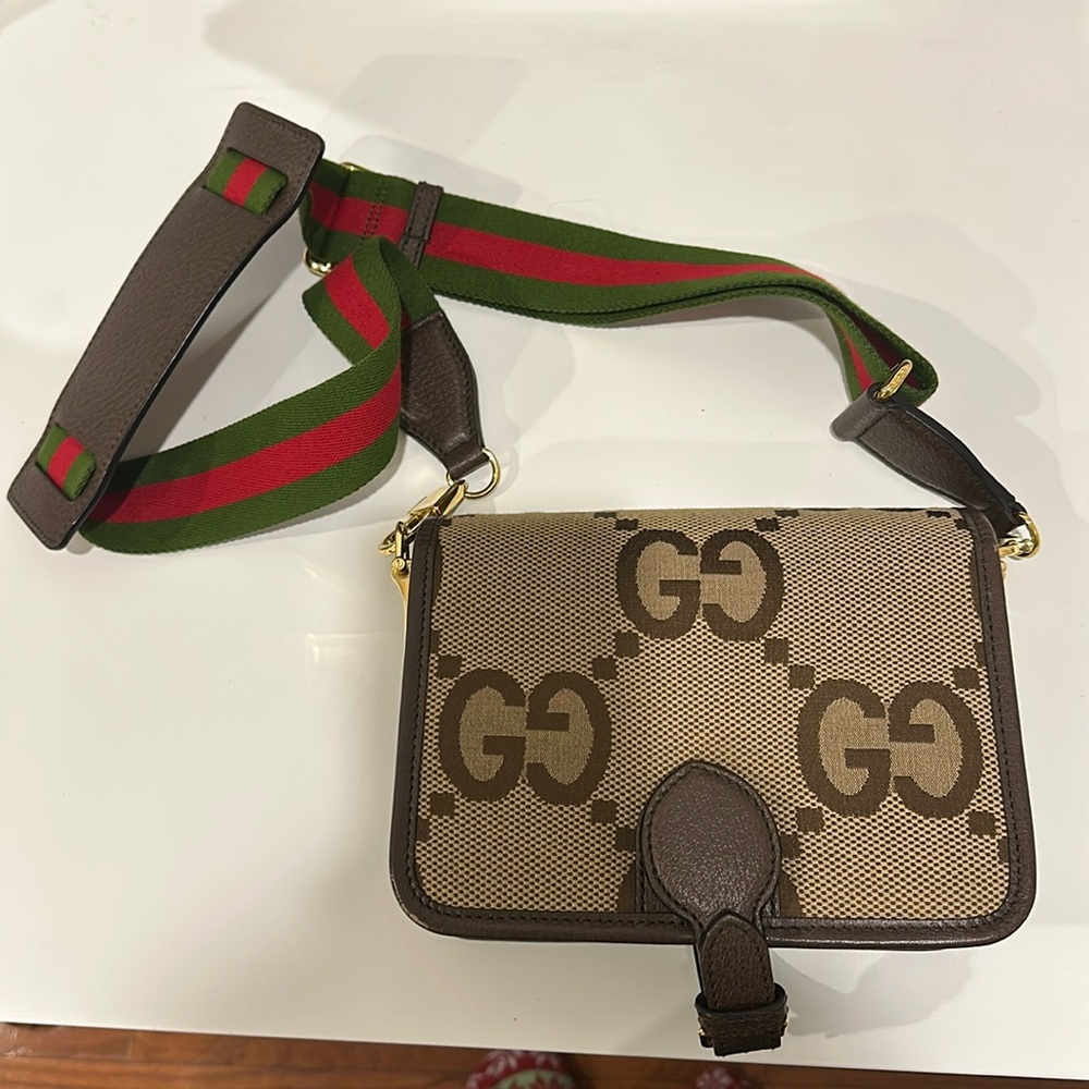 Gucci Crossbody Bag with Gold hardware